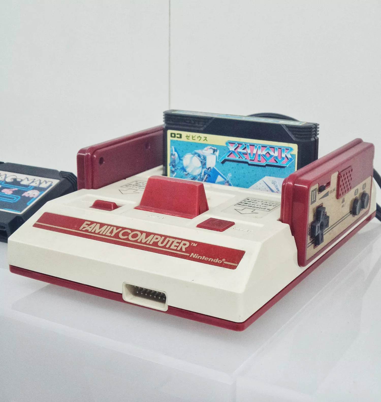 Vintage Nintendo Famicom